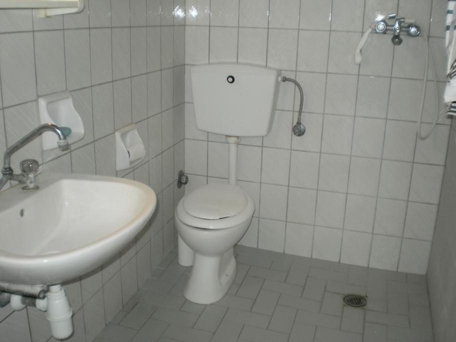 פלאטניאס Ktena Apartments חדר תמונה