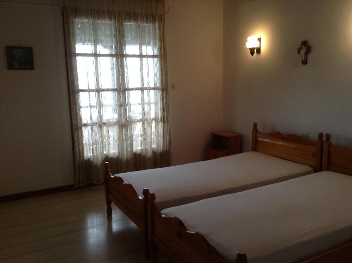 פלאטניאס Ktena Apartments חדר תמונה